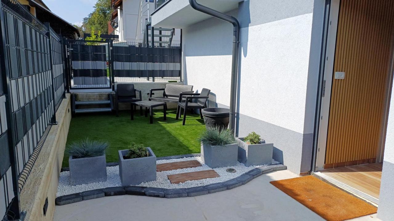 Apartmaji Stars Mavcice Bagian luar foto