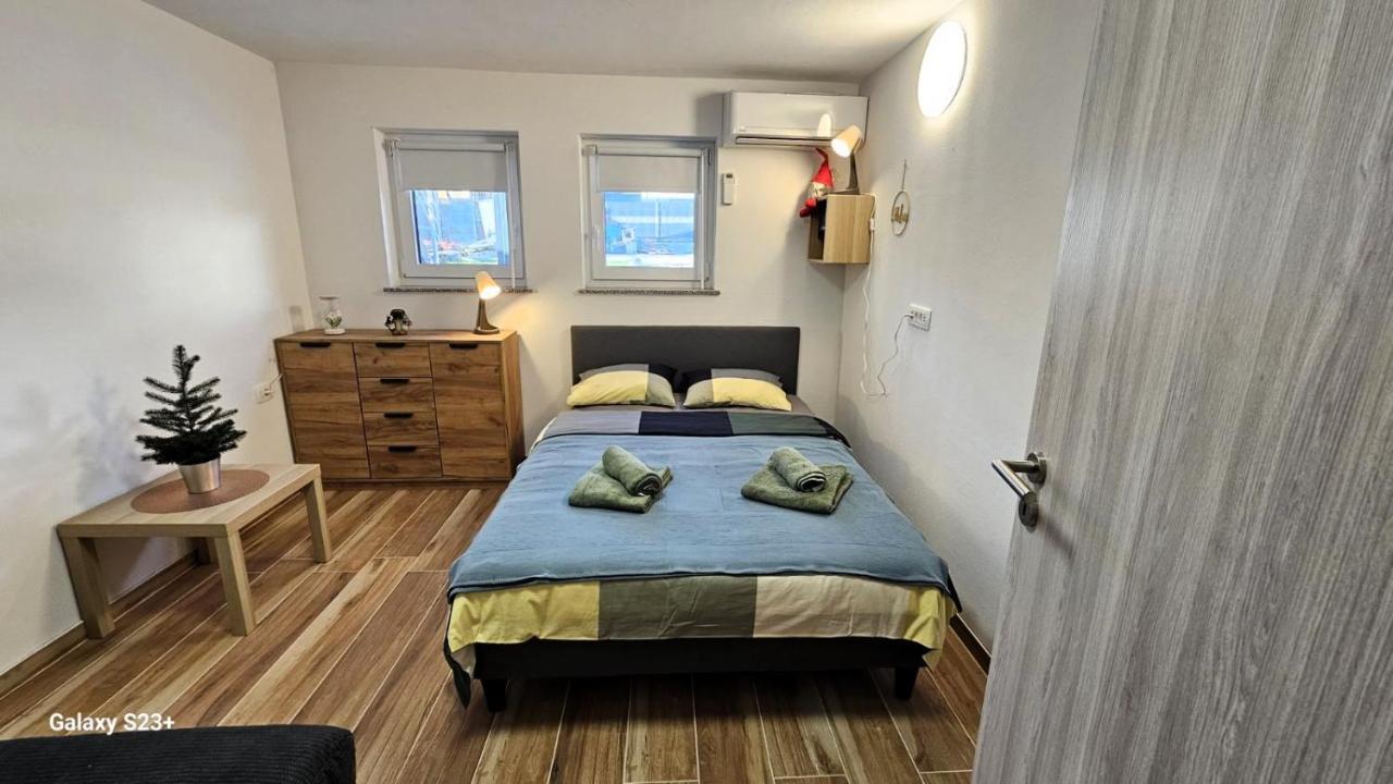 Apartmaji Stars Mavcice Bagian luar foto