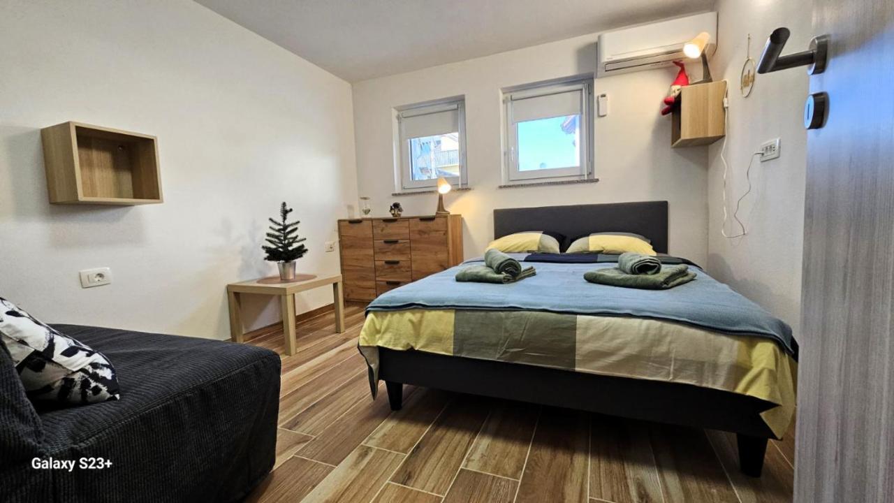 Apartmaji Stars Mavcice Bagian luar foto